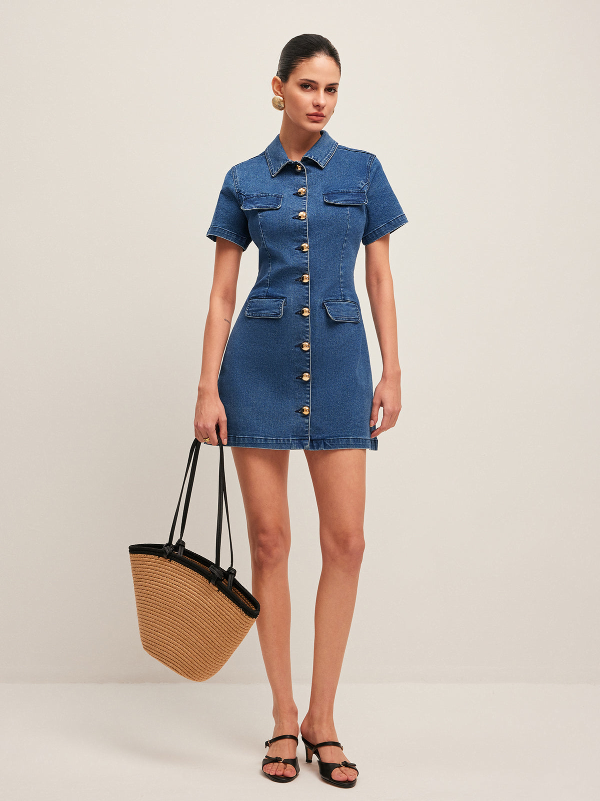 Romy jurk dames – denim zomerjurk met moderne knopenstijl