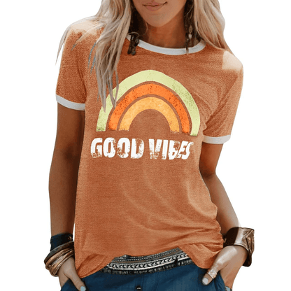 Sofie T-shirt dames – vrolijk T-shirt met regenboogprint en positieve uitstraling