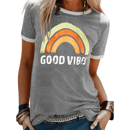 Sofie T-shirt dames – vrolijk T-shirt met regenboogprint en positieve uitstraling
